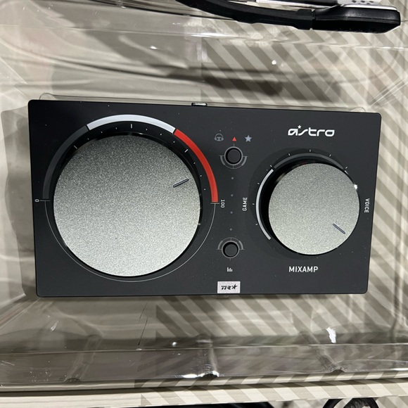 A40 + Mixamp Pro Headset for Xbox One in Original Box - Picture 4 of 6